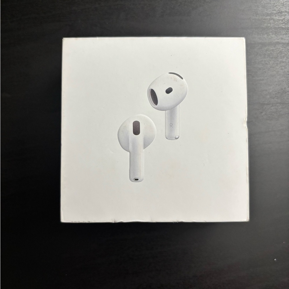 Apple White Earbud Headphones